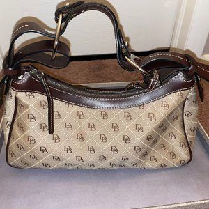 DOONEY & BOURKE Signature Shoulder Bag